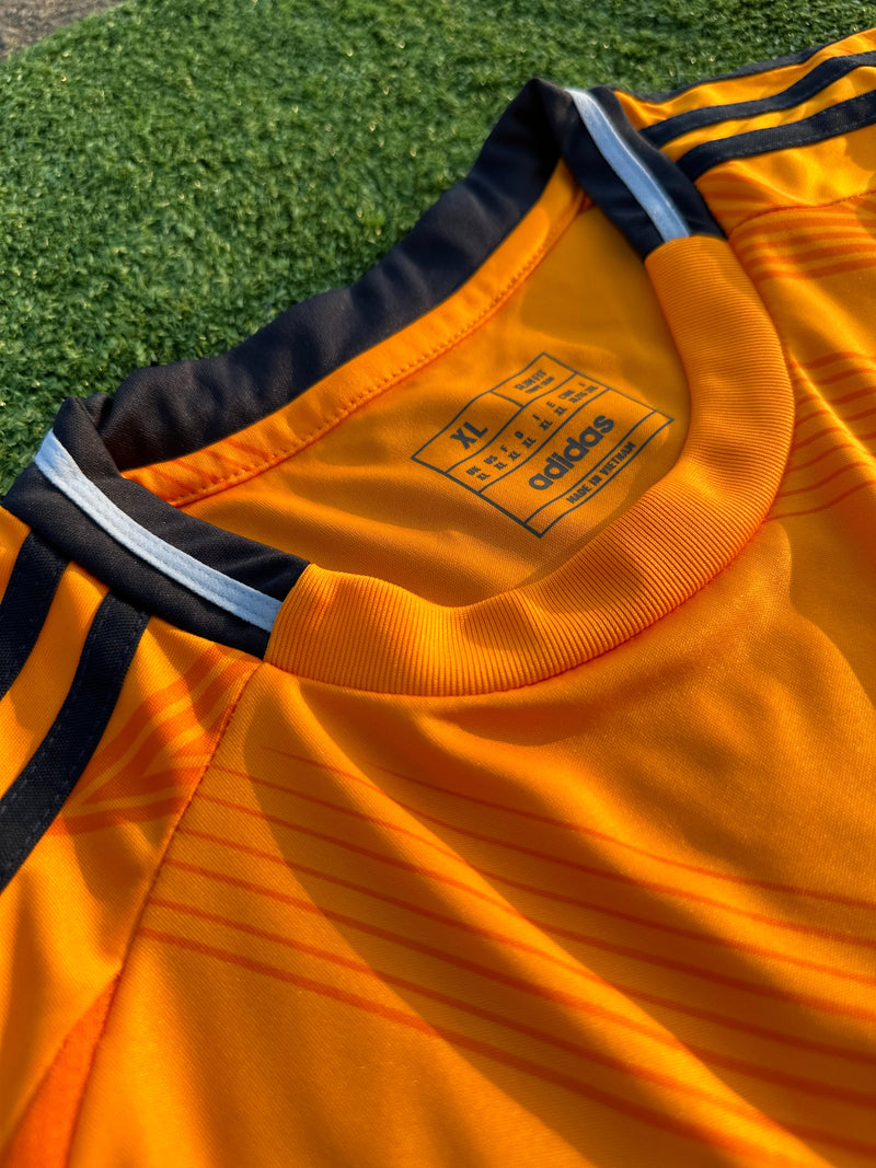 Camisa Edição Especial Y-3 Real Madrid 24/25 - Laranja